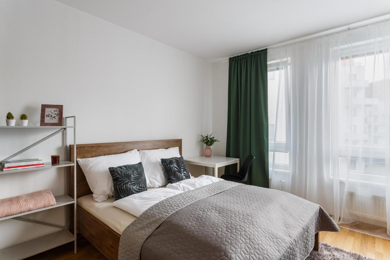 Golden Apartments Rezidence Nova Karolina オストラヴァ エクステリア 写真