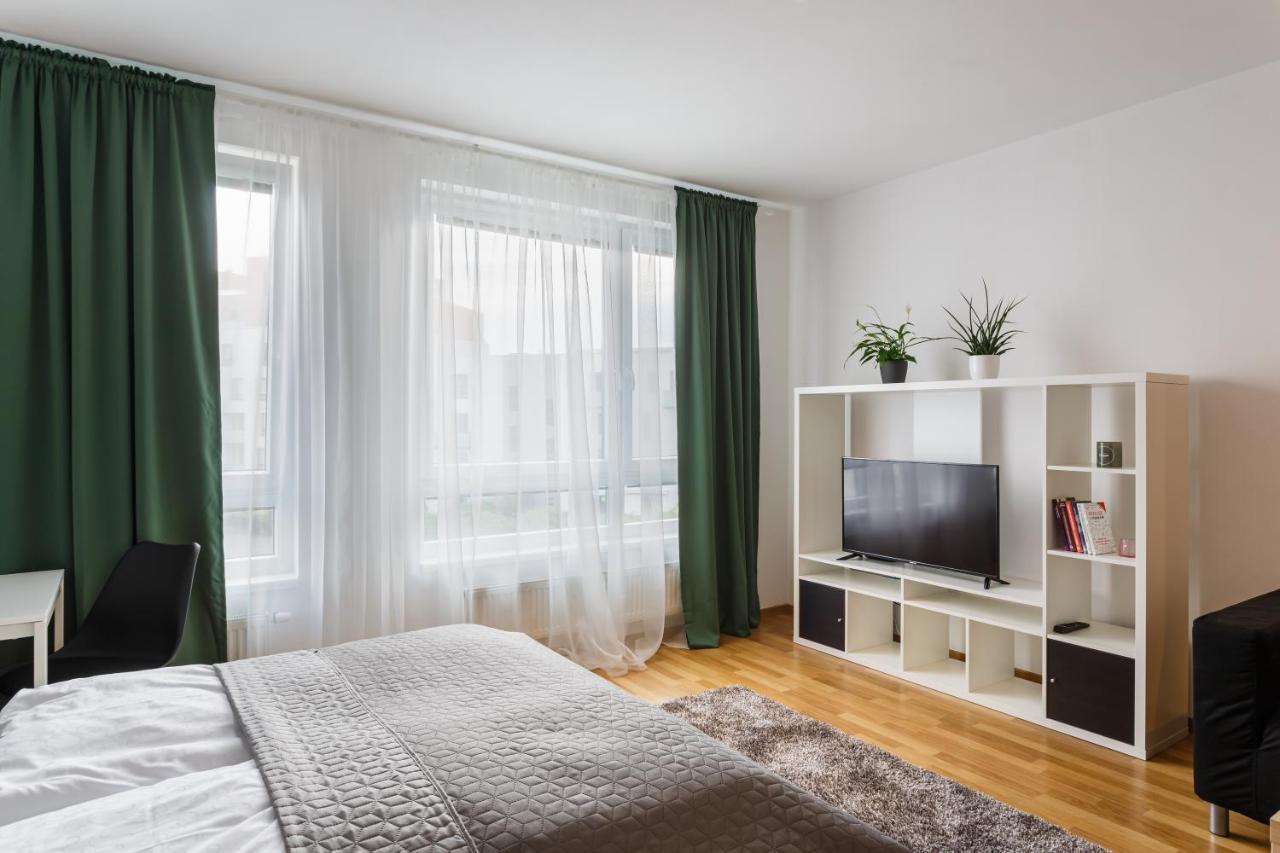 Golden Apartments Rezidence Nova Karolina オストラヴァ エクステリア 写真