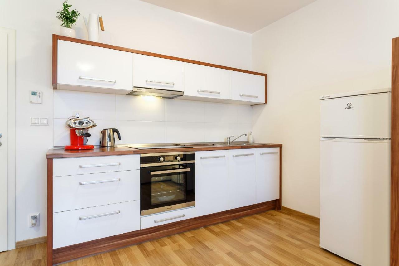 Golden Apartments Rezidence Nova Karolina オストラヴァ エクステリア 写真