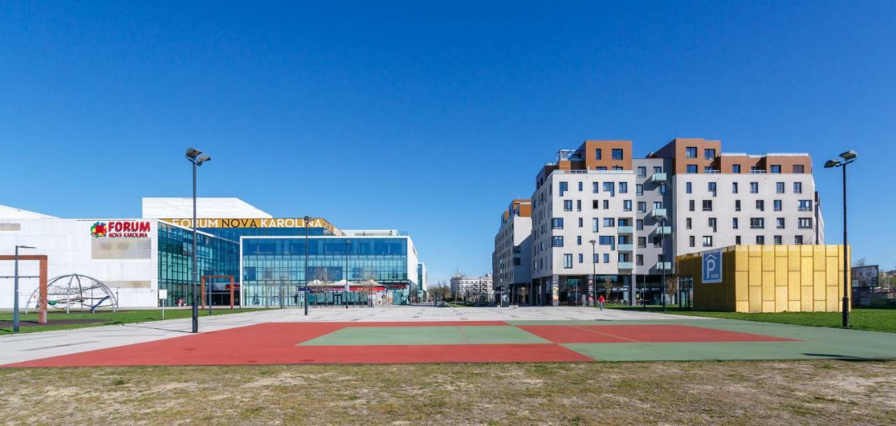 Golden Apartments Rezidence Nova Karolina オストラヴァ エクステリア 写真