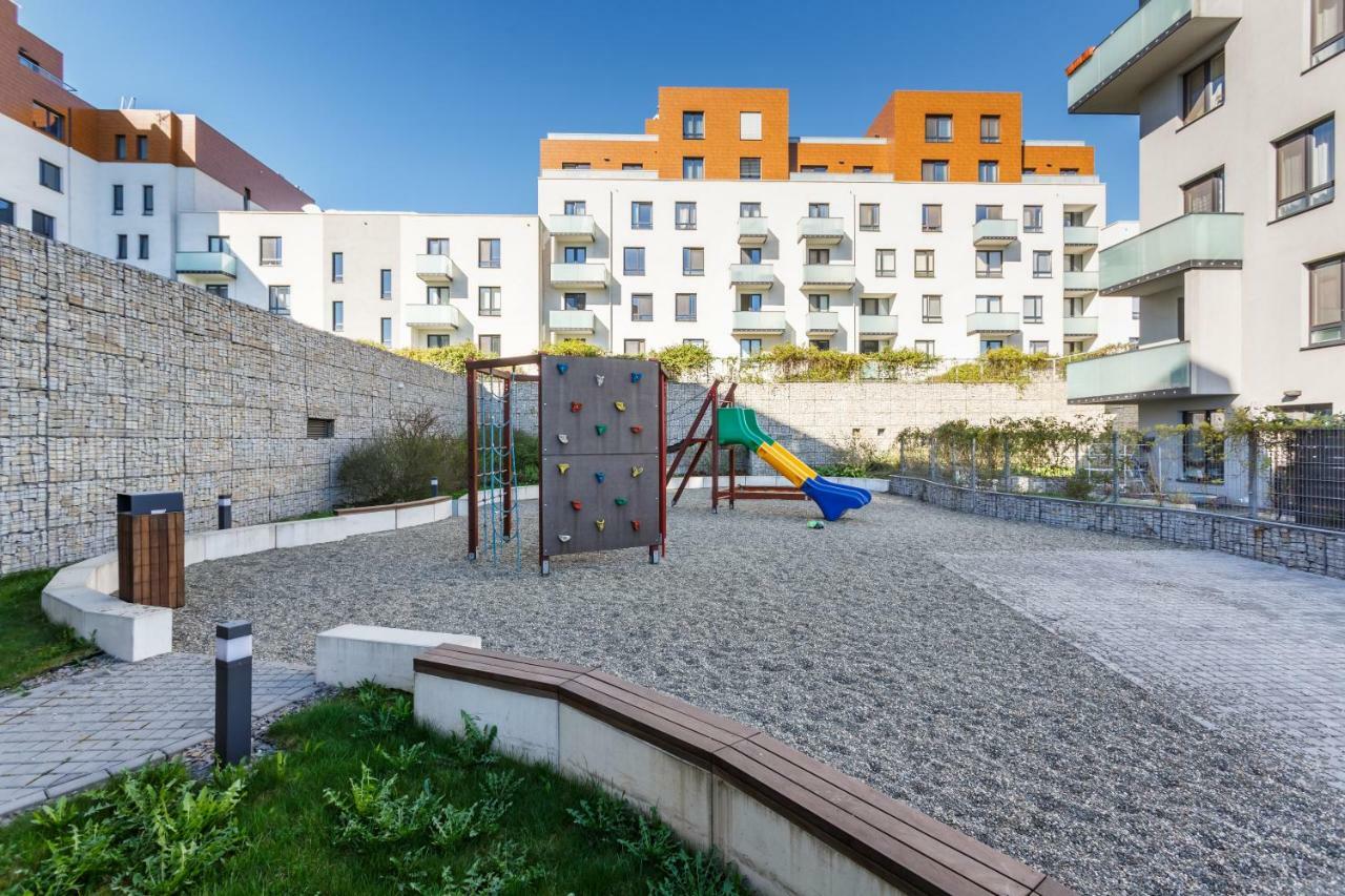 Golden Apartments Rezidence Nova Karolina オストラヴァ エクステリア 写真