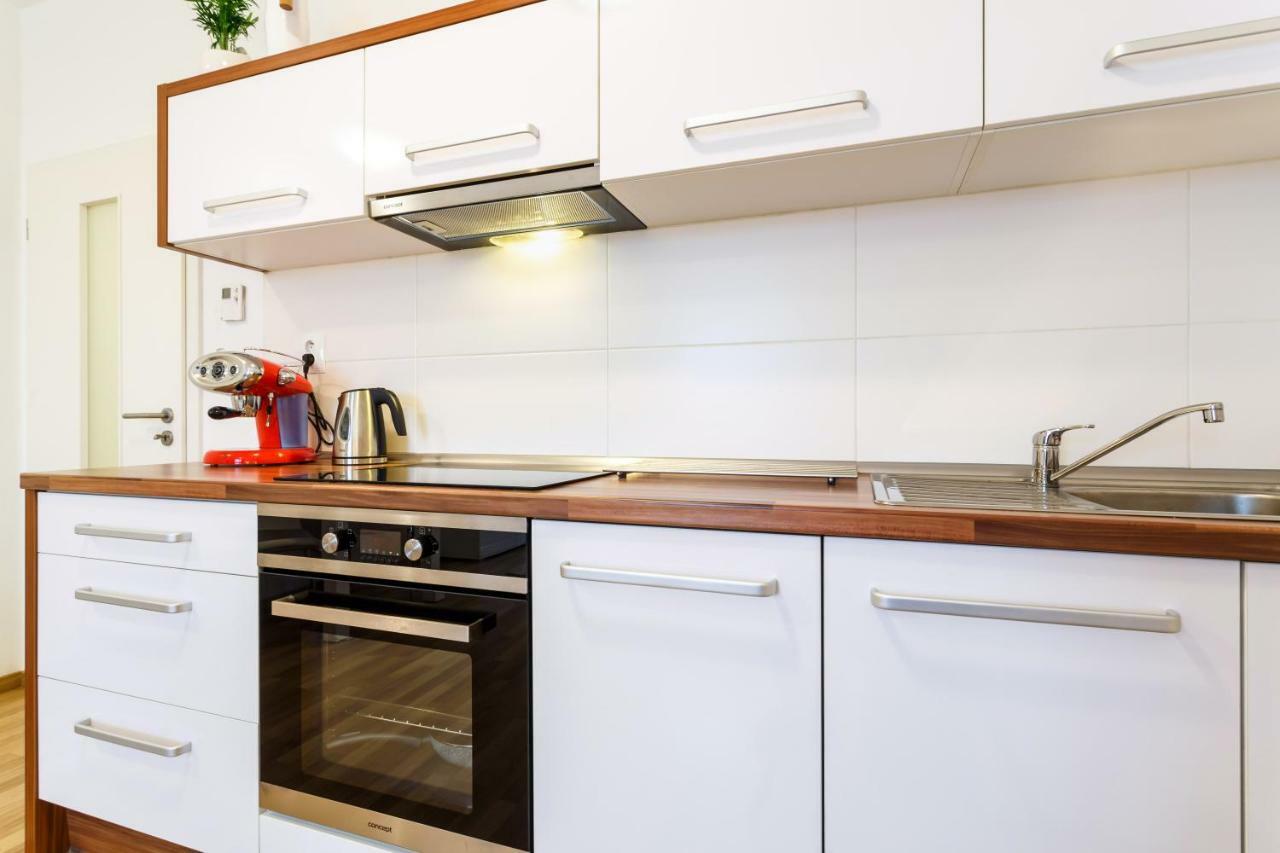 Golden Apartments Rezidence Nova Karolina オストラヴァ エクステリア 写真