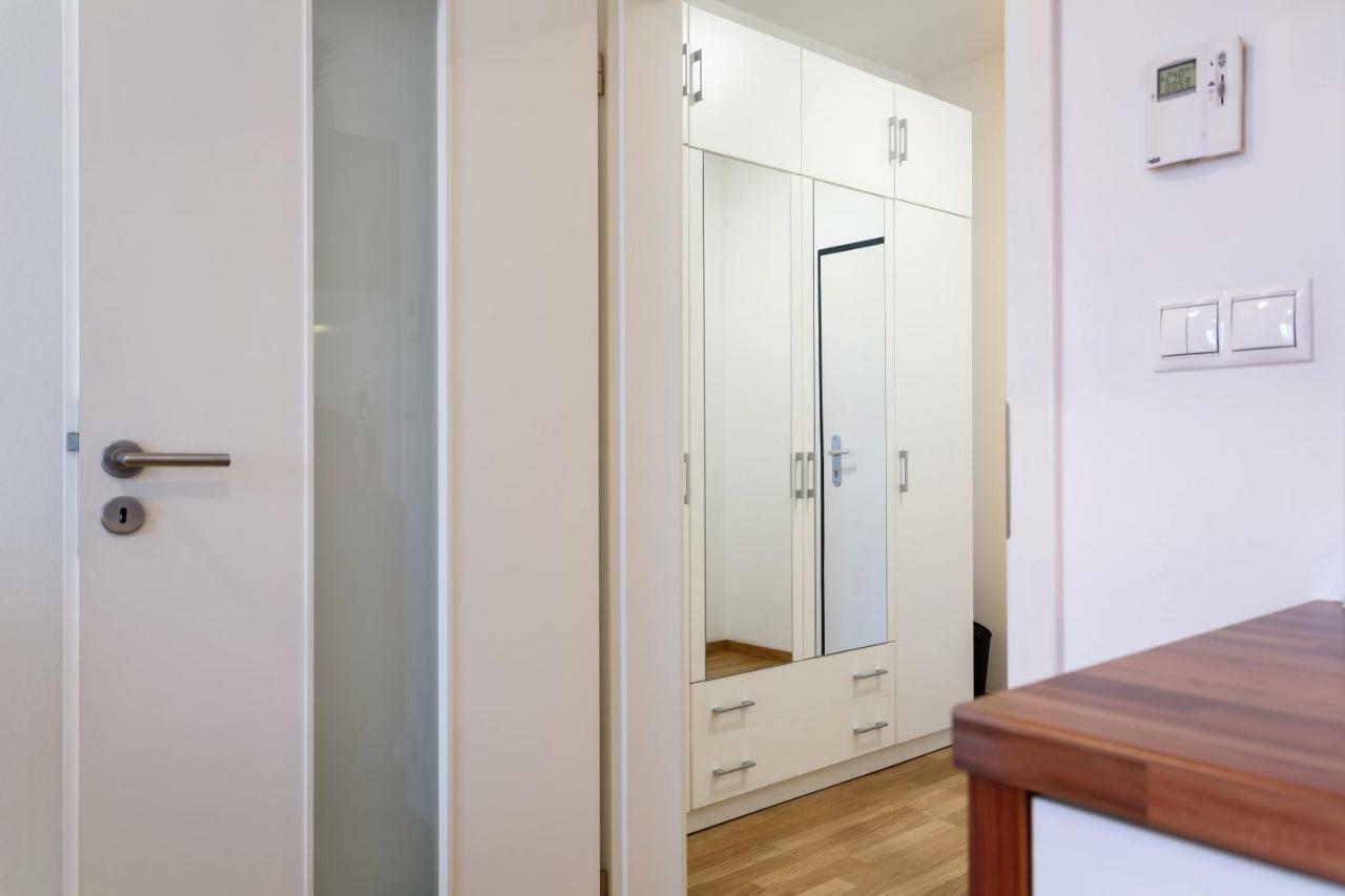 Golden Apartments Rezidence Nova Karolina オストラヴァ エクステリア 写真