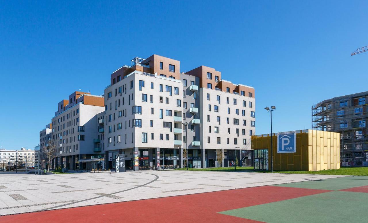 Golden Apartments Rezidence Nova Karolina オストラヴァ エクステリア 写真
